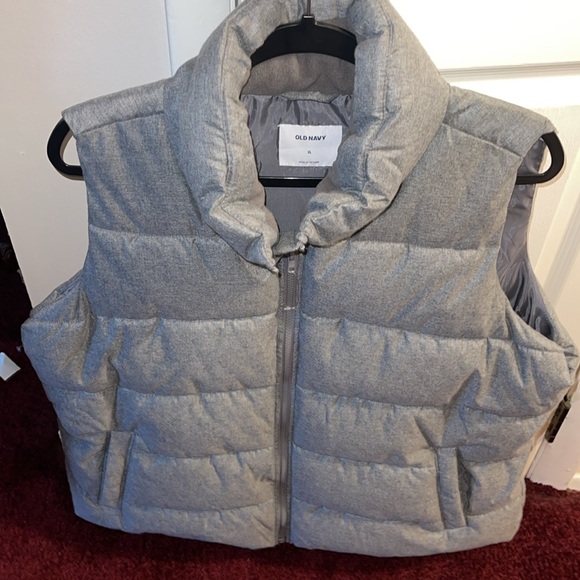 Old navy frost free gray vest - Picture 3 of 8